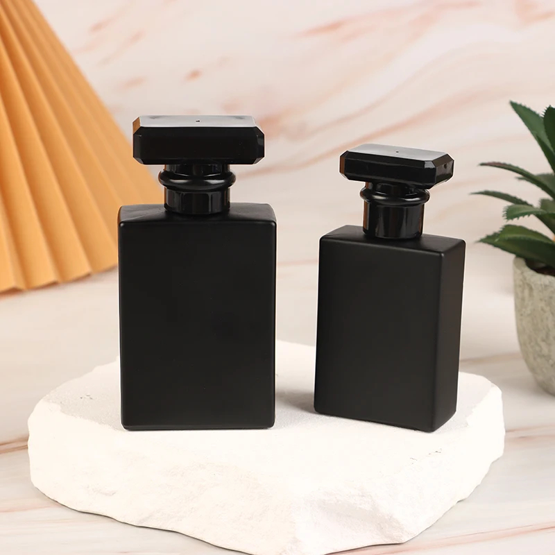 30/50ml Bright Black Perfume B - Water Bottle Blank 评论和价格
